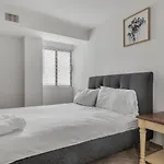 Pp 2114 Professional 2Br Apt, Near Hospitals